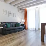 Konukevi Relais Santa Vicenza