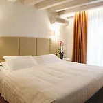 Konukevi Relais Santa 4*